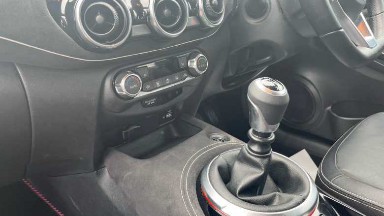 Nissan Juke 1.0 DiG-T 114 Tekna+ 5dr Petrol Hatchback